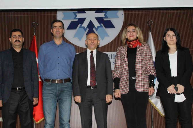 Doç. Dr. Kaya; “Finansal Konularda Yeterince Bilgi Sahibi Değiliz”
