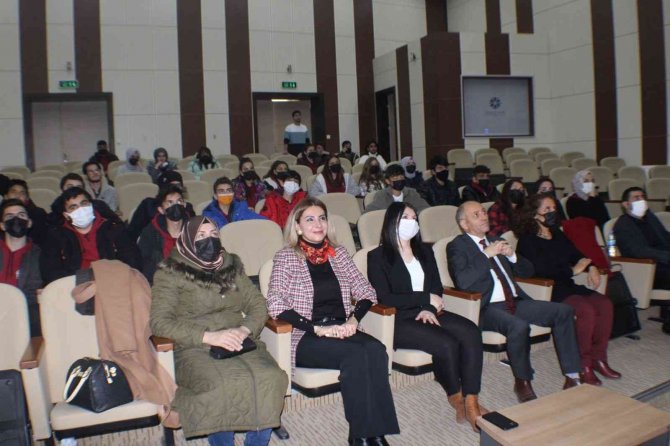 Doç. Dr. Kaya; “Finansal Konularda Yeterince Bilgi Sahibi Değiliz”