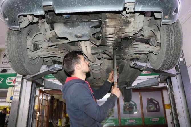 Oto Yedek Parçalarındaki Artışlar Tamircileri Olumsuz Etkiledi