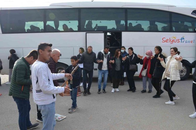 Şırnaklı Öğrenciler Tarihi Yerleri Gezdi