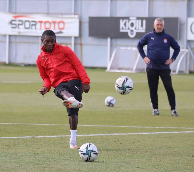 Sivasspor Minyatür Kale Maç Yaptı