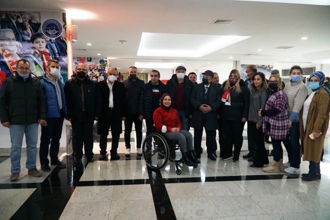 Kayserispor’dan Öğretmenlere Jest