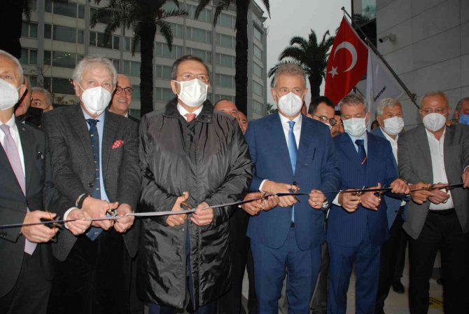 İ̇zto’dan Dijitalleşmede Atağı: “Gezici Dijital Karavan”
