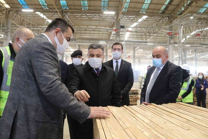 Kendi Enerjisini Üreten Fabrikaya Hayran Kaldılar
