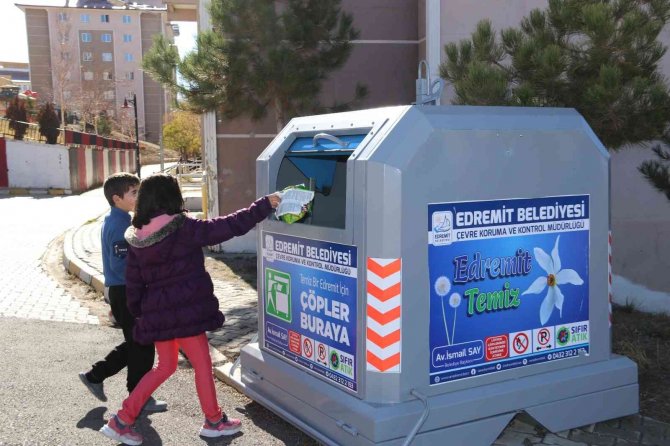 Edremit’te Teknolojik Çöp Toplama Sistemi Hizmete Girdi