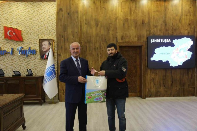 Başkan Akman En Çok Atık Pil Toplayan Okulları Ödüllendirdi