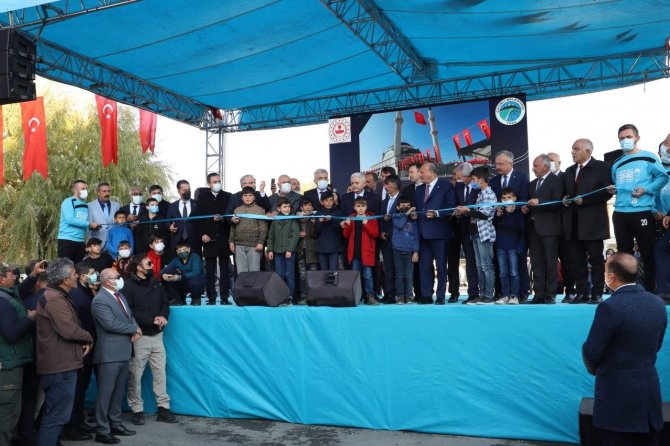 Yıldırım, Memleketi Erzincan’da Bir Dizi Açılış Programlarına Katıldı
