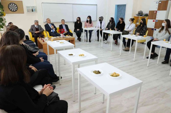 Başkan Üçok: “Öğretmenlerimizle Bir Gün Değil Her Gün Birlikteyiz”