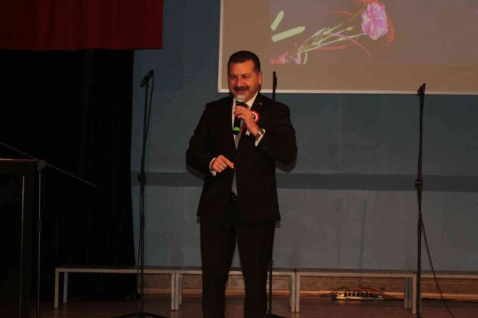 Emekli Öğretmenler Veda, Genç Öğretmenler Yemin Etti