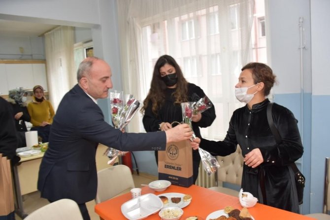 Başkan Kılıç’tan Öğretmenler Günü Ziyareti