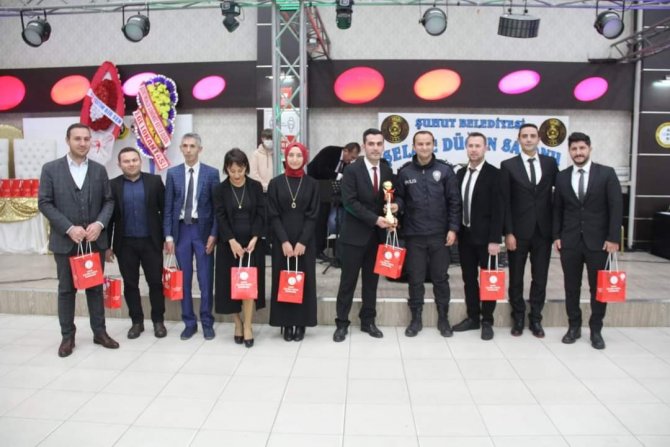 Şuhut’ta 24 Kasım Öğretmenler Günü Coşkuyla Kutlandı