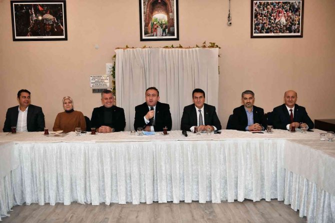 Başkan Dündar, Ak Parti Teşkilatı İle Buluştu