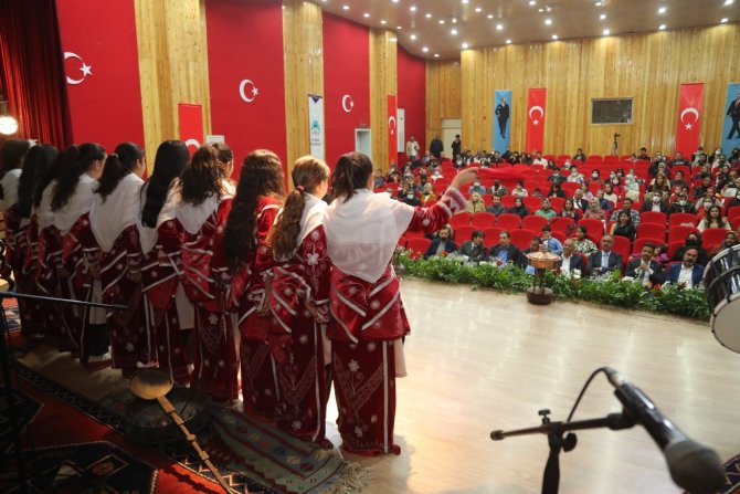 Şanlıurfa’da Öğretmenler Günü Kutlandı