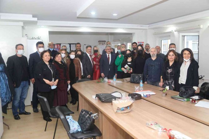 Başkan Deveci: “Öğretmene Öğretmenlik Yaptıracak Olan Yüreğindeki Çocuk Sevgisidir”