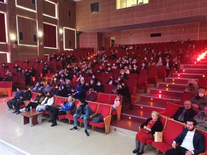 Bayrampaşa’da Cengiz Özkan’la Türkü Gecesi