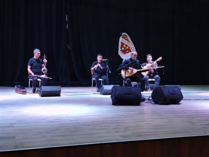 Bayrampaşa’da Cengiz Özkan’la Türkü Gecesi