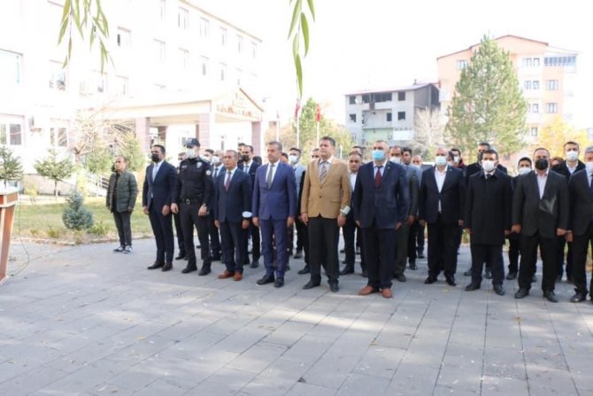 Hizan’da 24 Kasım Öğretmenler Günü Kutlandı