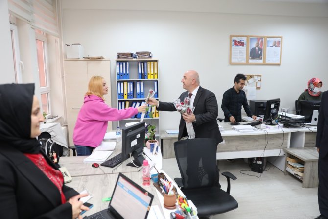 Yaklaşık 3 Bin 500 Öğretmen Tek Tek Ziyaret Edildi