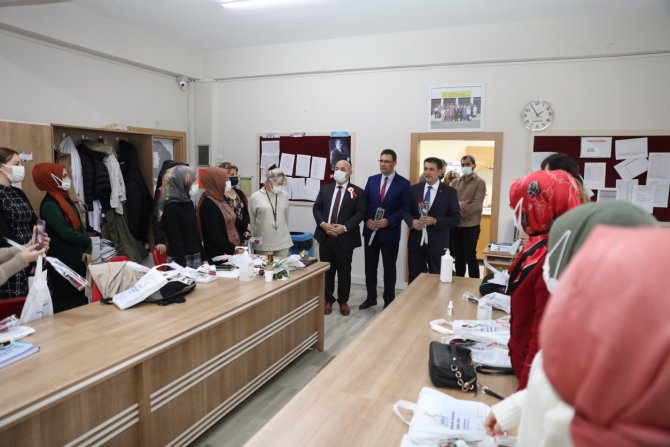 Yaklaşık 3 Bin 500 Öğretmen Tek Tek Ziyaret Edildi