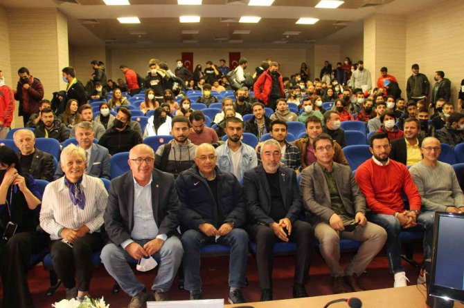 Samet Aybaba: "Türk Futbolunu Yabancı Futbolcular Yönetiyor"