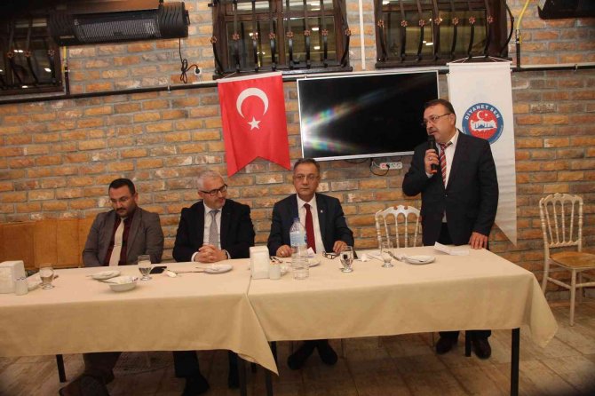 Öğretmenler Günü Ve Dayanışma Yemeğinde Bir Araya Geldiler