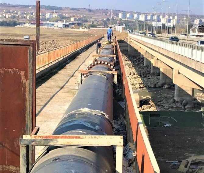 Di̇ski̇ 49 Mahalleye Su Sağlayan Çelik Borularda Bakım-onarım Çalışması Yaptı