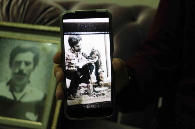 Kundaktayken Öğretmen Babasını Şehit Ettiler: “Baba Sevgisini Hiç Tatmadım