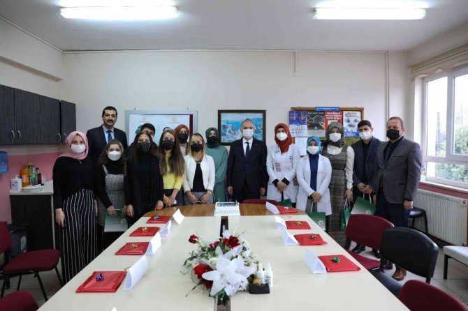 Başkan Özlü Mezun Olduğu Okula Gitti