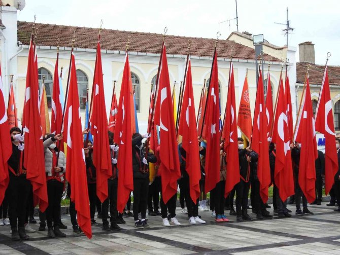 Edirne’de ’24 Kasım Öğretmenler Günü’ Törenle Kutlandı