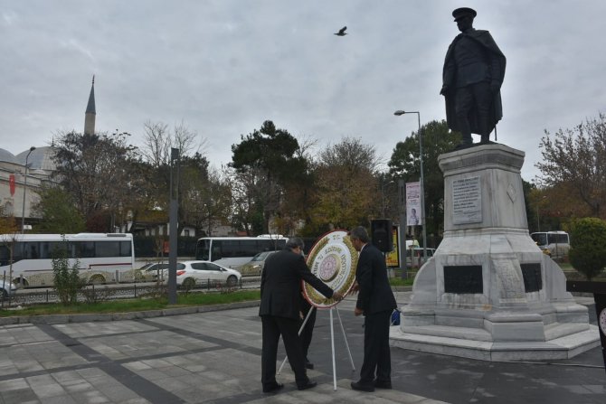 Edirne’de ’24 Kasım Öğretmenler Günü’ Törenle Kutlandı