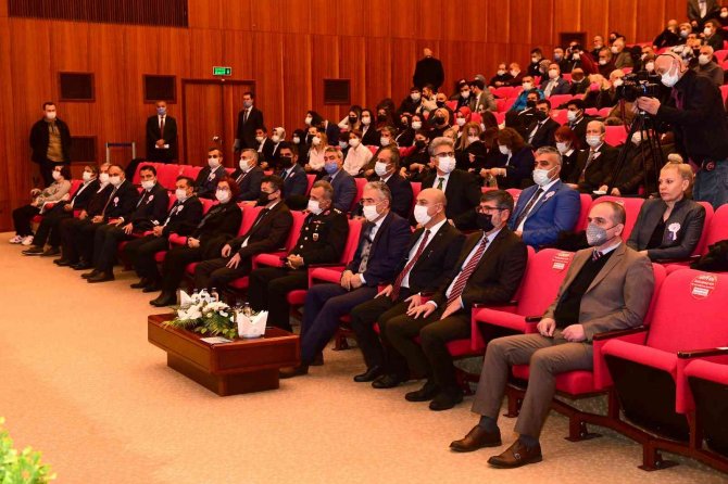 Anadolu Üniversitesi’nin Ev Sahipliğinde 24 Kasım Öğretmenler Günü Kutlandı