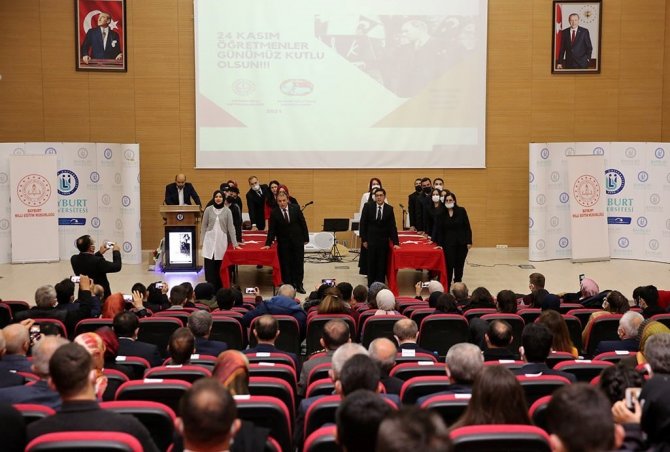 Bayburt’ta 24 Kasım Öğretmenler Günü Kutlandı