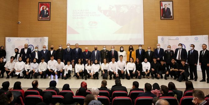 Bayburt’ta 24 Kasım Öğretmenler Günü Kutlandı