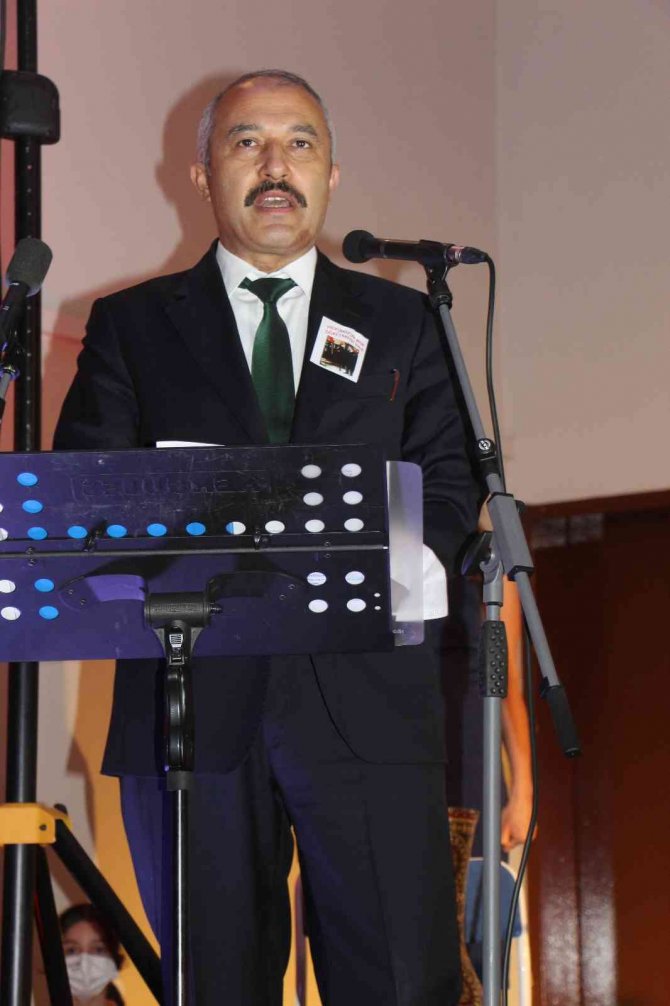 Devrek’te 24 Kasım Öğretmenler Günü Etkinliklerle Kutlandı