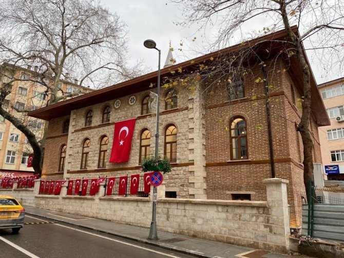 220 Yıldır Ayaktaydı, Zamana Yenik Düştü, Yeniden Ayağa Kalktı