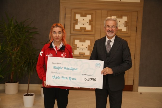 Şampiyonluk Mutluluğunu Turgay Erdem İle Paylaştılar
