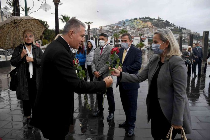 Kuşadası’nda 24 Kasım Öğretmenler Günü Kutlandı