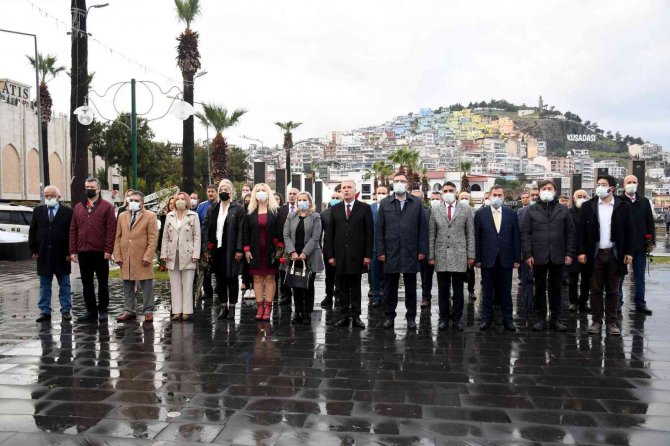 Kuşadası’nda 24 Kasım Öğretmenler Günü Kutlandı