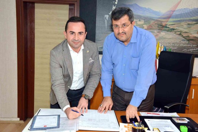 Manavgat Osb’nin Kurulacağı Arsanın Tapu Devri Gerçekleşti