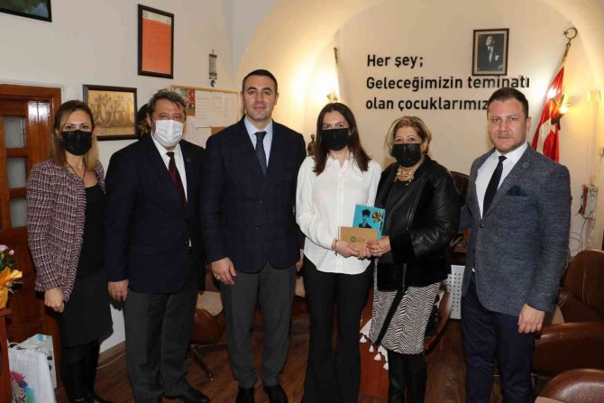 Büyükşehir Öğretmenlerini Unutmadı