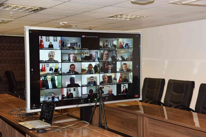 Aslay, Su Ve Kanalizasyon İ̇dareleri Komisyon Toplantısına Katıldı