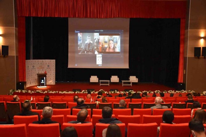 Mtü’den “Bilinçli Nesil Güçlü Gelecek” Konferansı