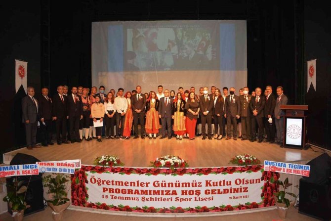 Niğde’de Öğretmenler Günü Kutlandı