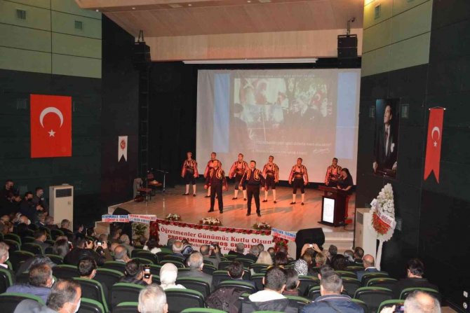 Niğde’de Öğretmenler Günü Kutlandı