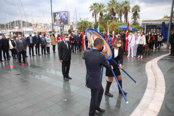 Bodrum’da Öğretmenler Günü Kutlandı