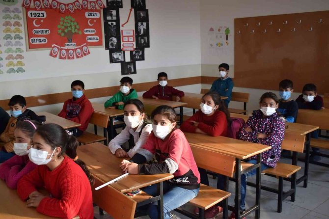 Öğretmenler Günü’nde Şehit Öğretmen Unutulmadı