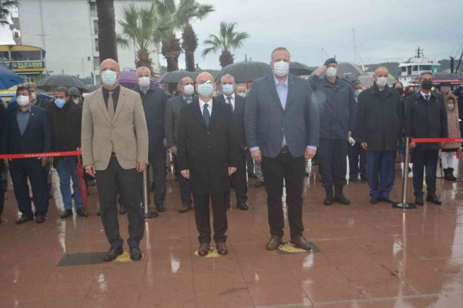 Ayvalık’ta Öğretmenlerin Anlamlı Günü