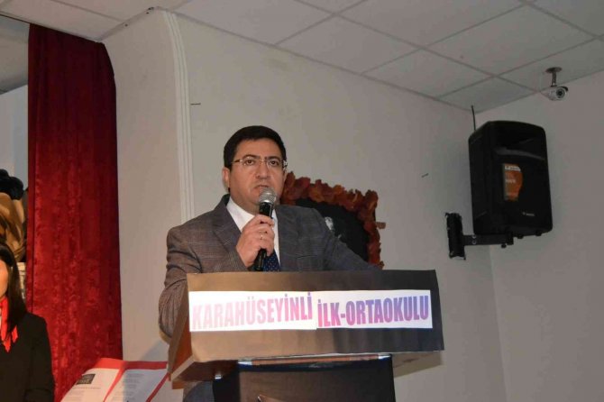 Alaçam’da Öğretmenler Günü Kutlandı