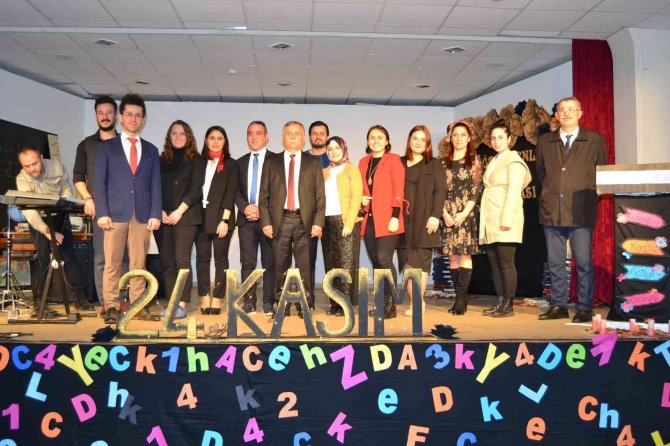 Alaçam’da Öğretmenler Günü Kutlandı