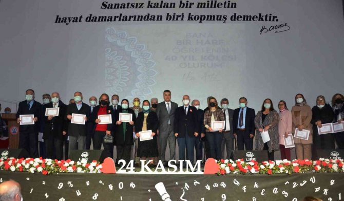Bafra’da 24 Kasım Öğretmenler Günü Kutlaması